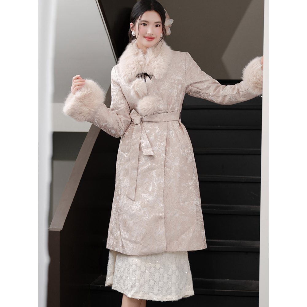 有货  加厚夹棉国风新中式高级加厚环保毛领盘扣羽绒大衣女冬