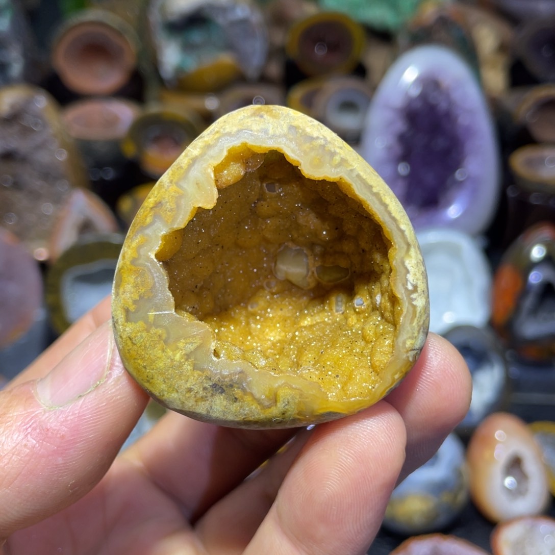 水晶大型摆件未镶嵌