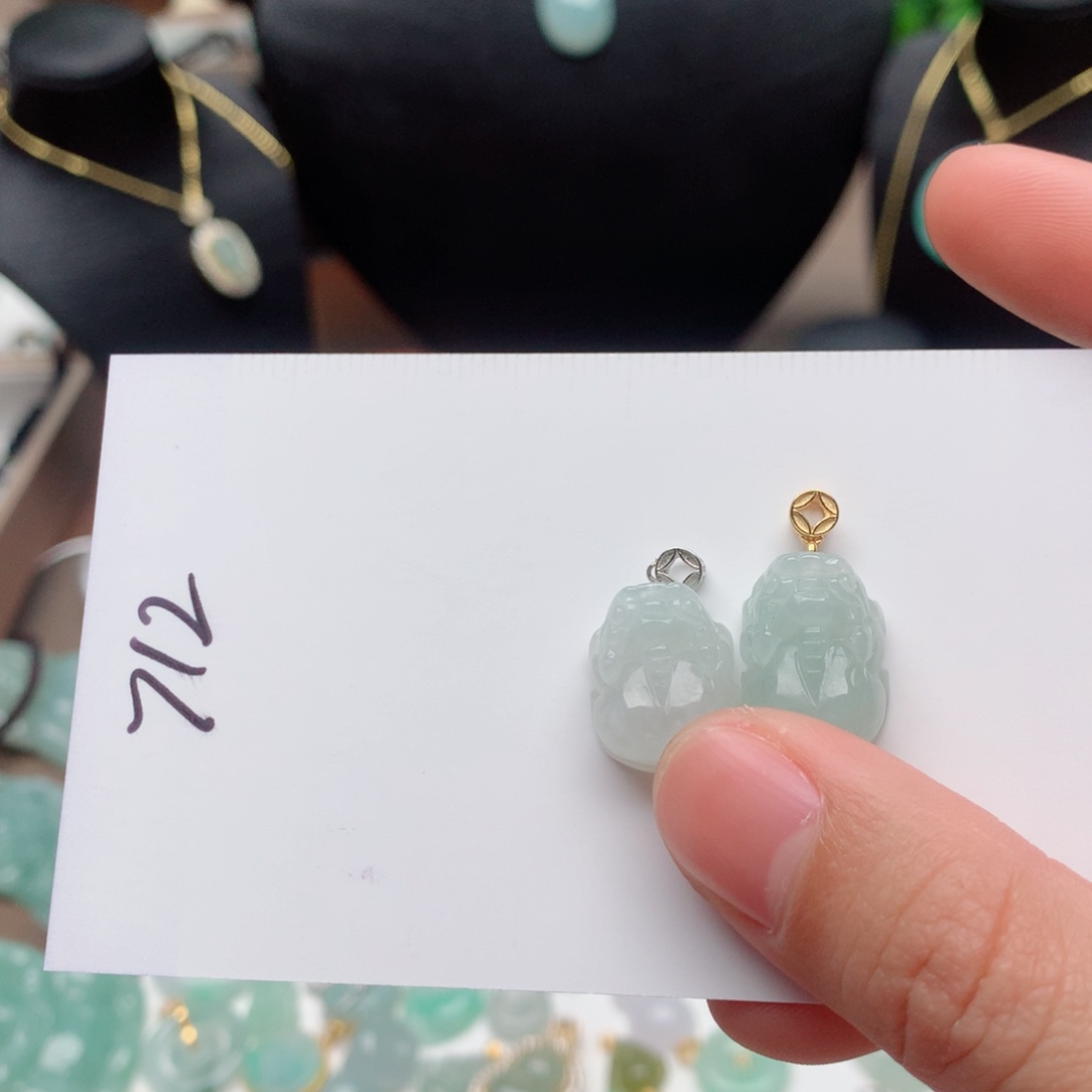 翡翠颈饰银S925镀金镶嵌吊坠