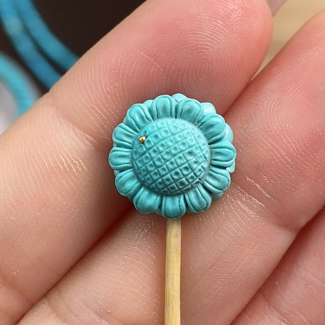 绿松石雕刻未镶嵌