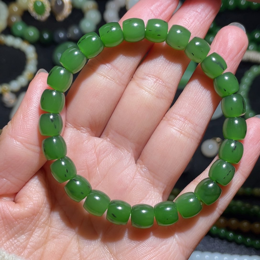 和田玉（碧玉）红皮老料直切手串未镶嵌
