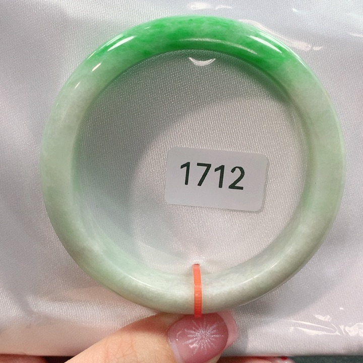 翡翠手镯未镶嵌天然翡翠手镯5703