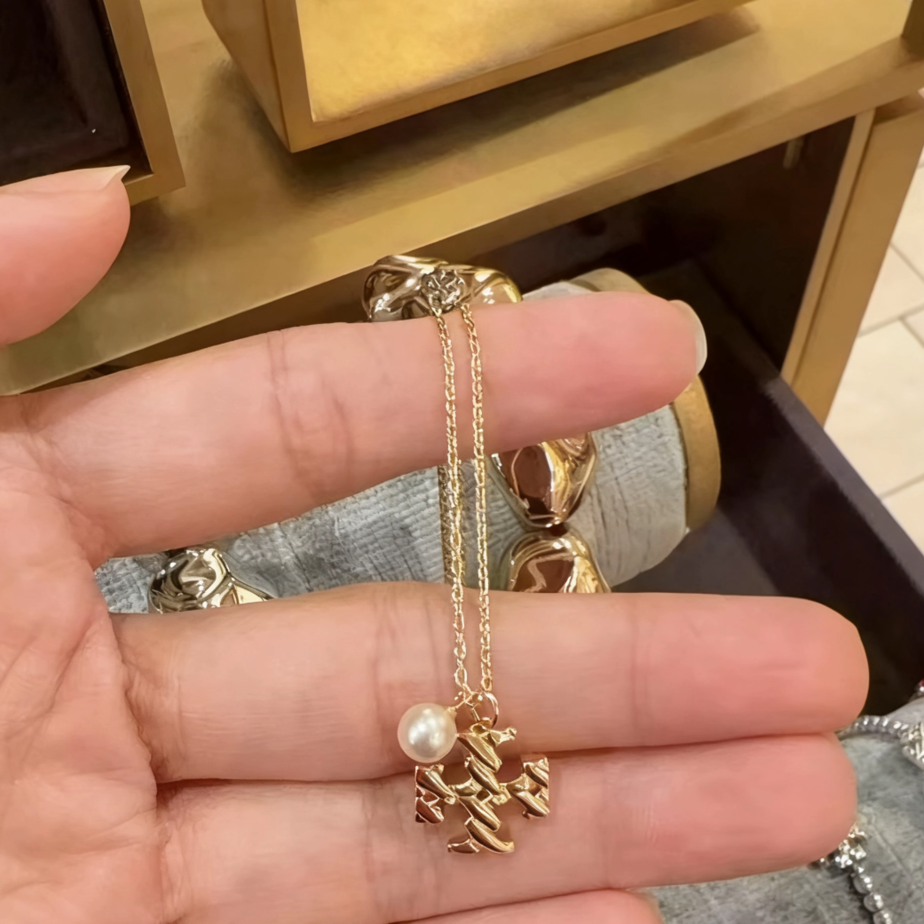 TORY BURCH/汤丽柏琦经典好看百搭项链金色 dd