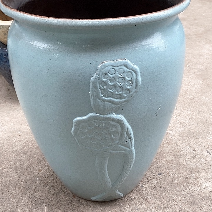 紫砂花盆口29高37瑕疵