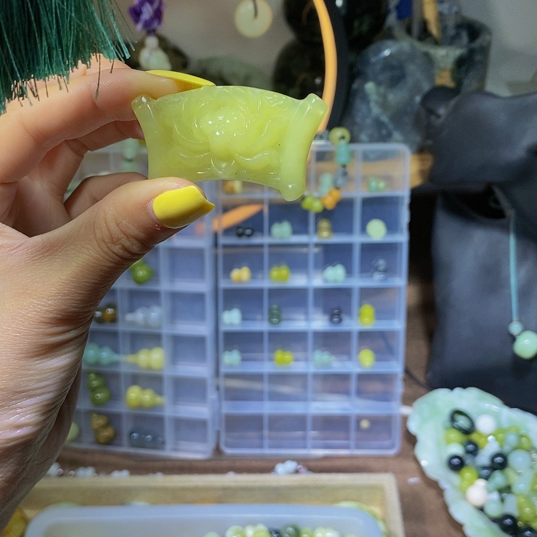 蛇纹石玉未镶嵌其他136