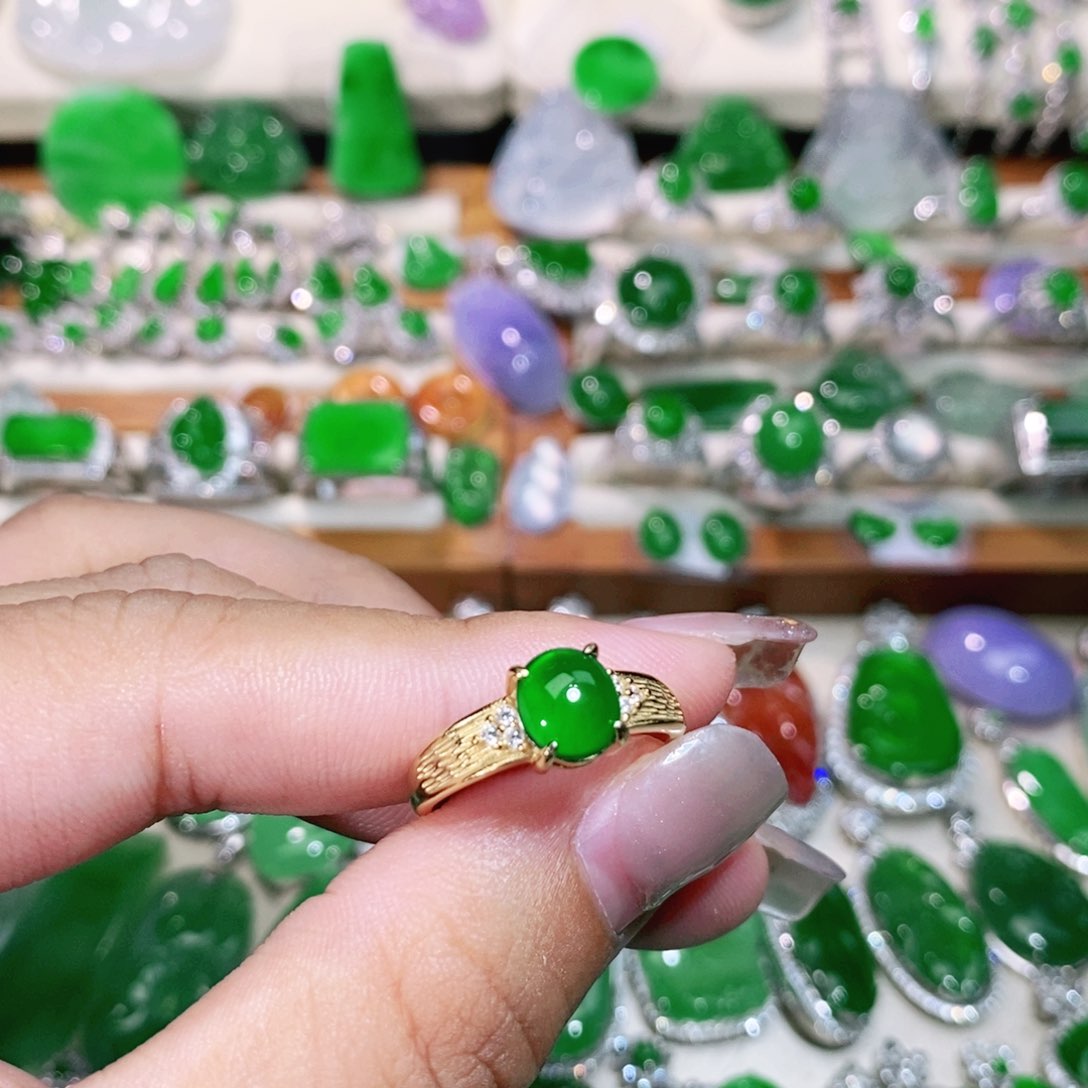 【闪购商品】未镶嵌挂件翡翠K**A裸石