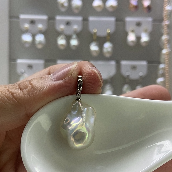 淡水珍珠颈饰银S925镶嵌20