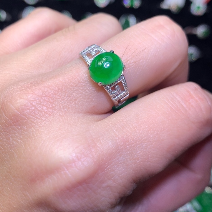 【闪购商品】翡翠颈饰银S925镶嵌天然翡翠