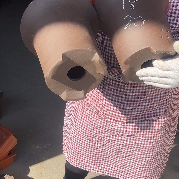 18+18素面兰花盆花盆里面