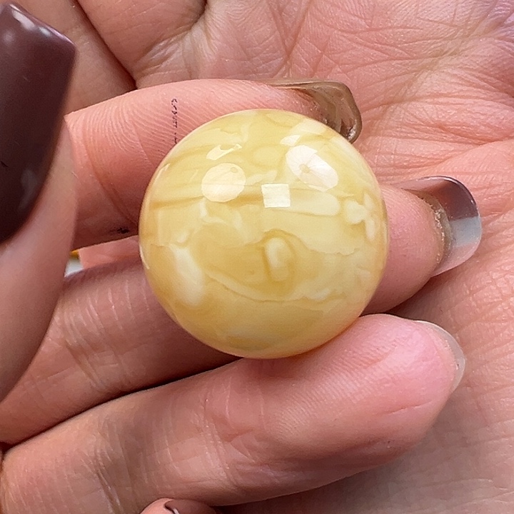 蜜蜡未镶嵌珠宝奇石