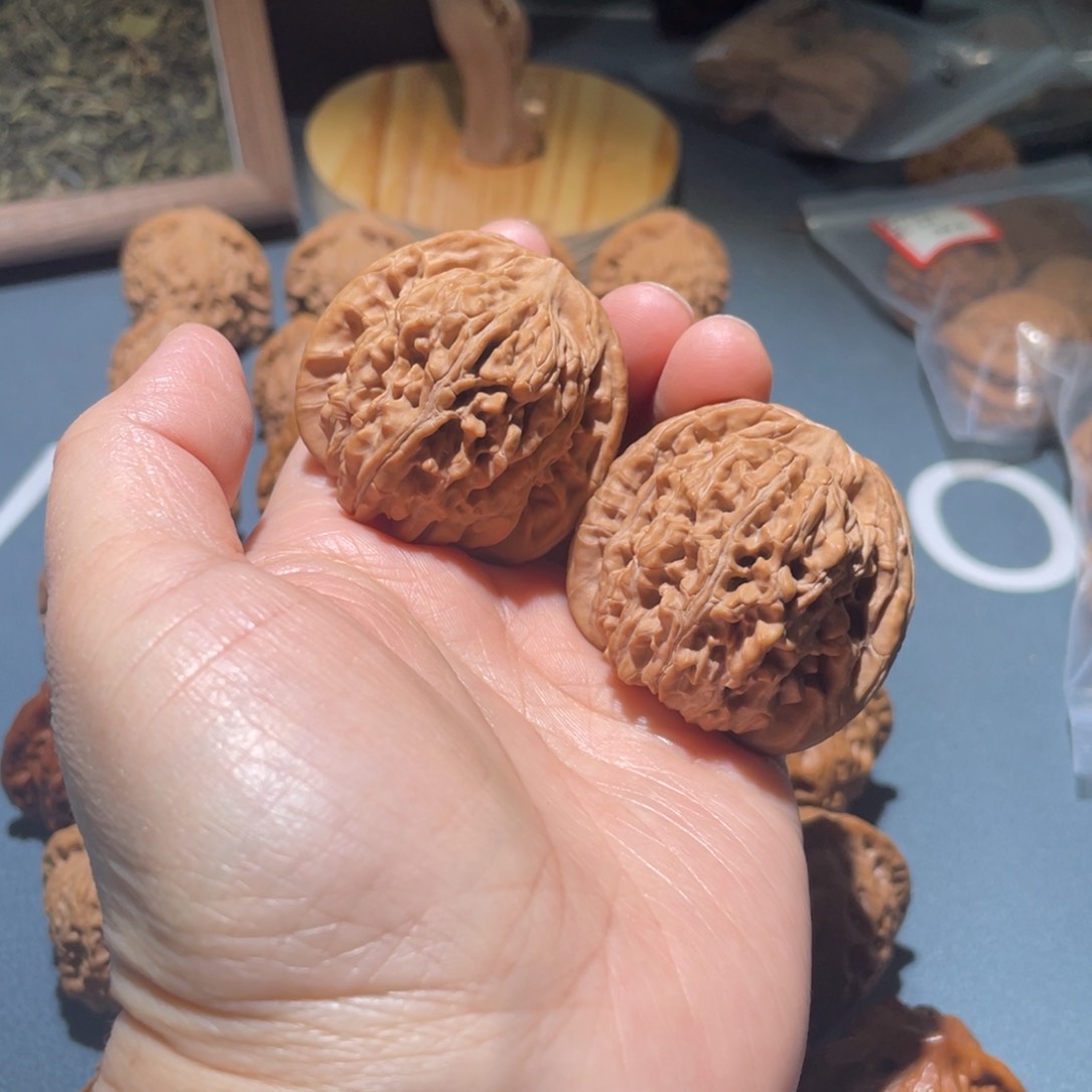 文玩核桃吊坠安****果四座楼43