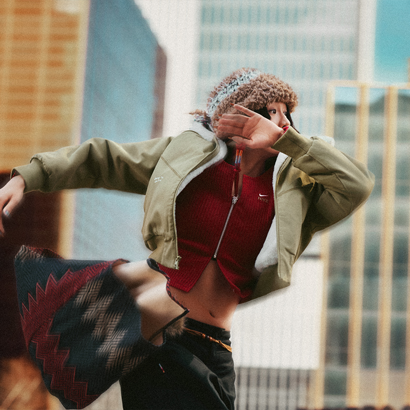 Nike马年限定脱缰系列新年款女子人造毛皮里料夹克IQ3823