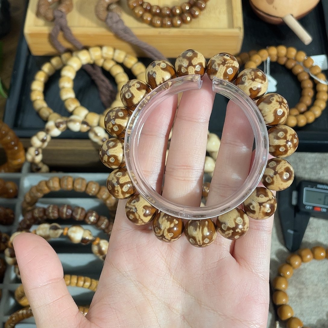 紫金鼠手串13.8鬼脸满天星圆珠