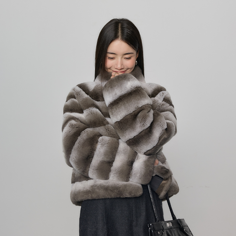 千山暮雪 进口安哥拉獭兔毛皮草外套女短款小立领大衣2025新25188