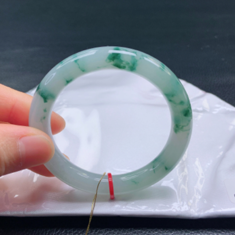 54圈口冰种飘花翡翠（圆镯）缅甸天然a货高贵经典女款