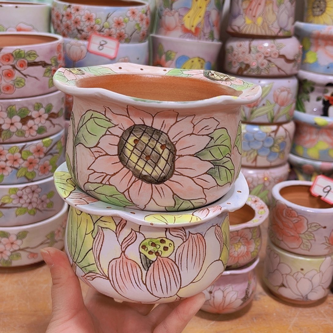 是****多肉花盆手绘景德镇