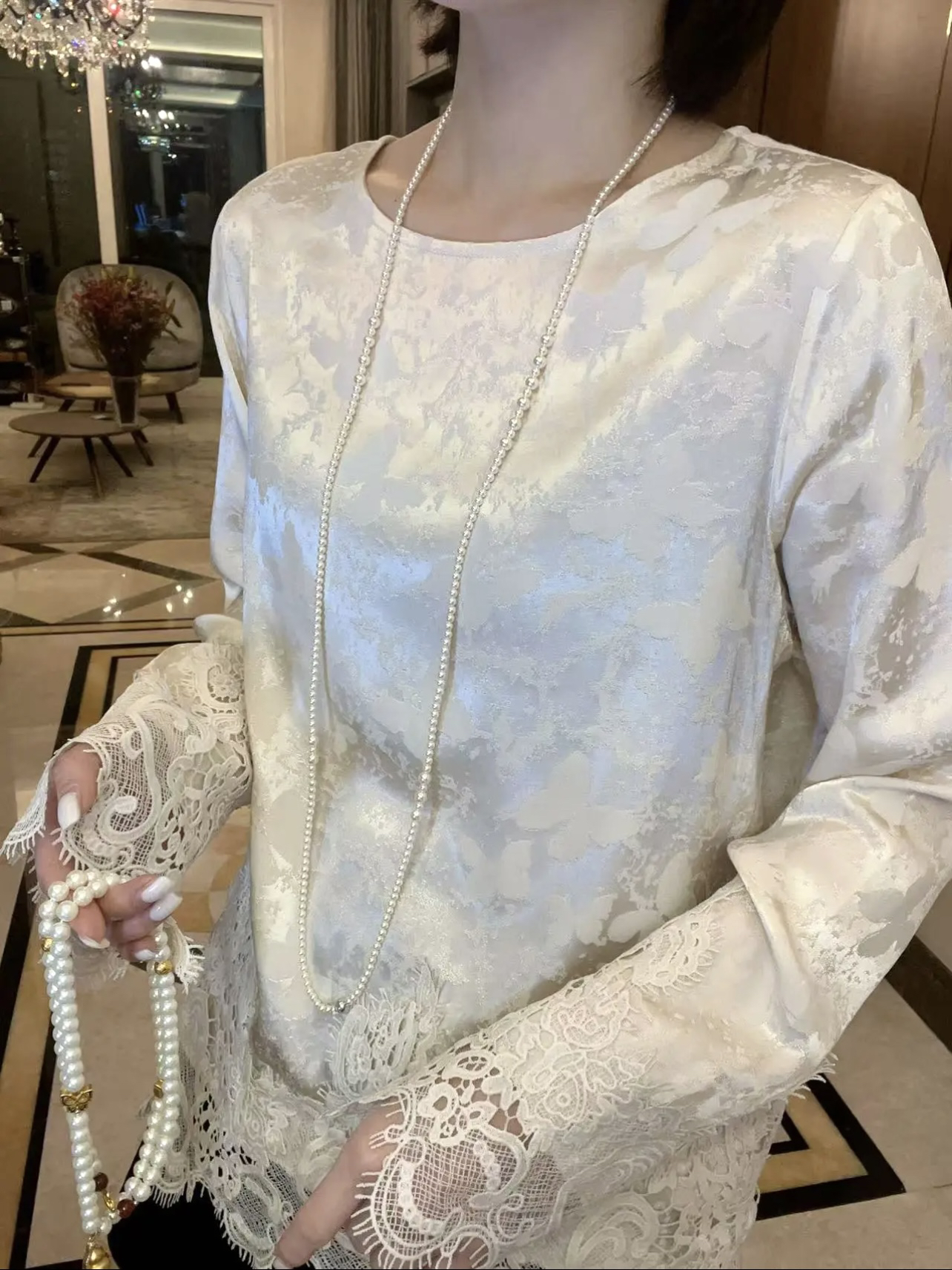 2025春季新款重工拼接蕾丝边国风打底衫洋气百搭长袖网红时尚