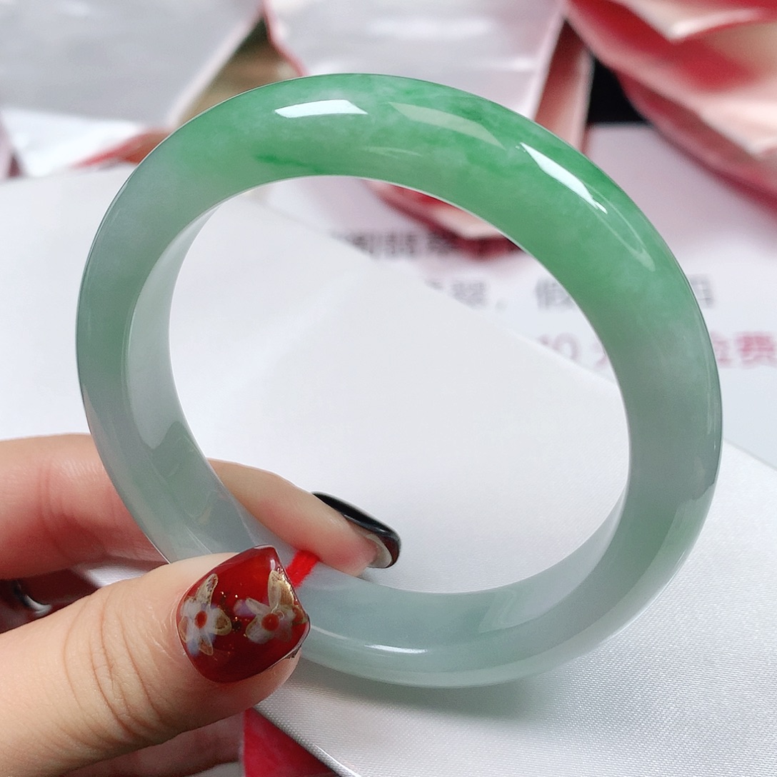 翡翠未镶嵌手镯1856