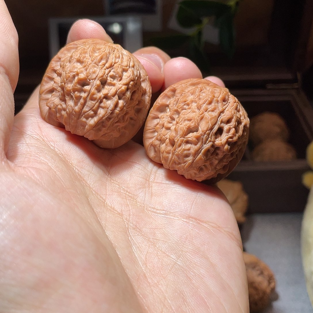 文玩核桃吊坠顽*血麒麟儿