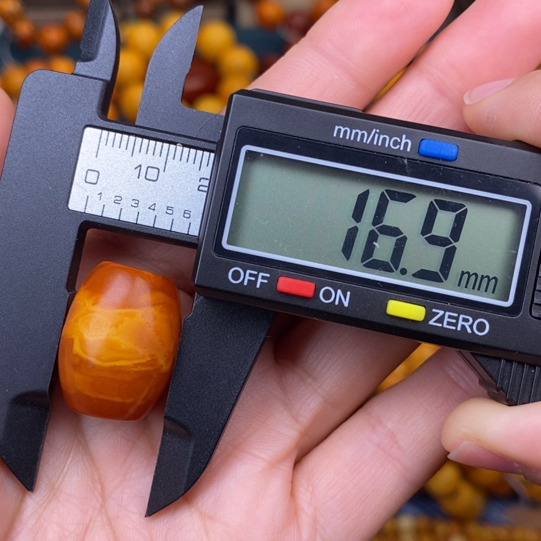 蜜蜡裸石未镶嵌蜜蜡