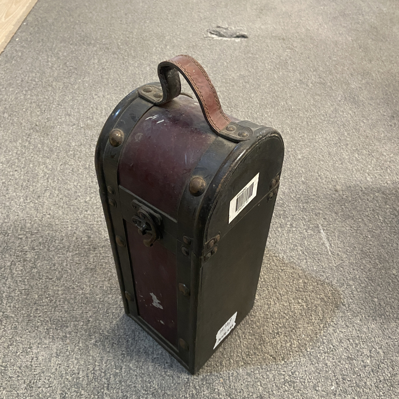 新尾货 饰品 瑕疵 25349 箱  14*14*40