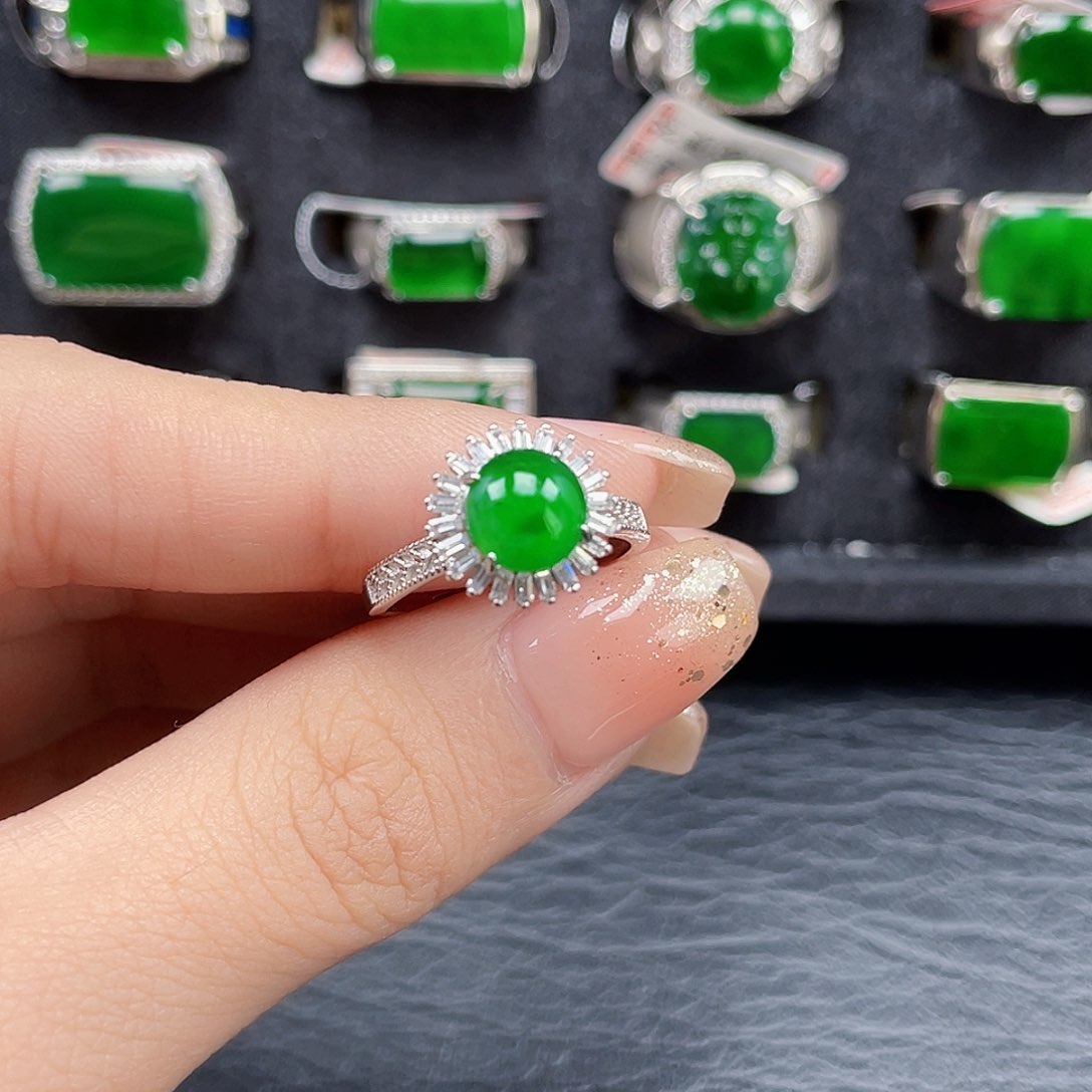 翡翠戒指银S925镶嵌天然A货翡翠