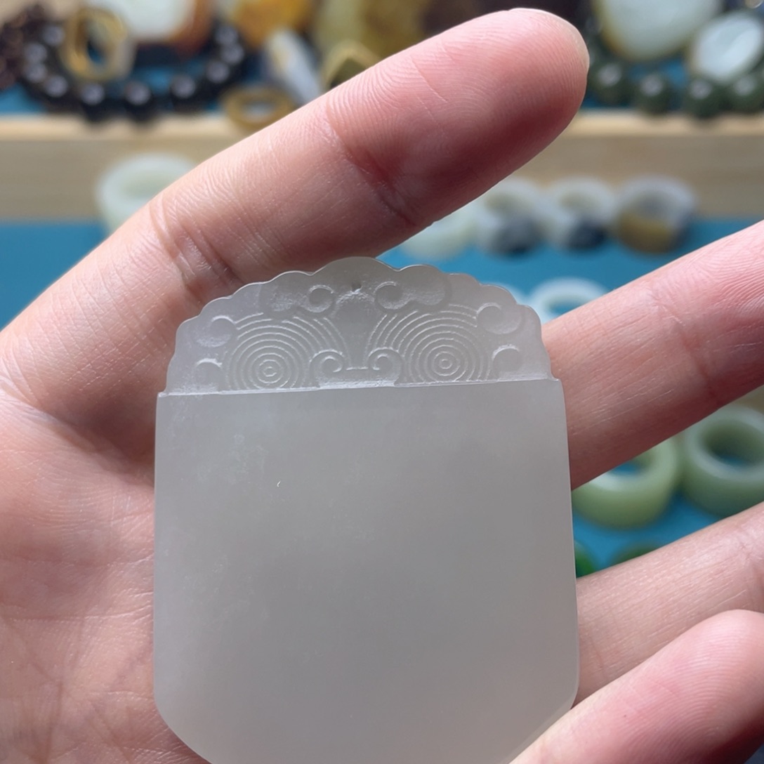 和田玉无事牌未镶嵌