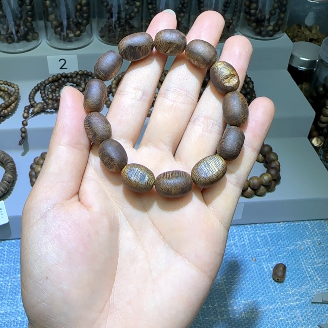 手串沉香胤*海南乌身白棋留疤1.2单圈11+