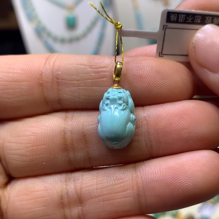 绿松石18K金镶嵌挂件