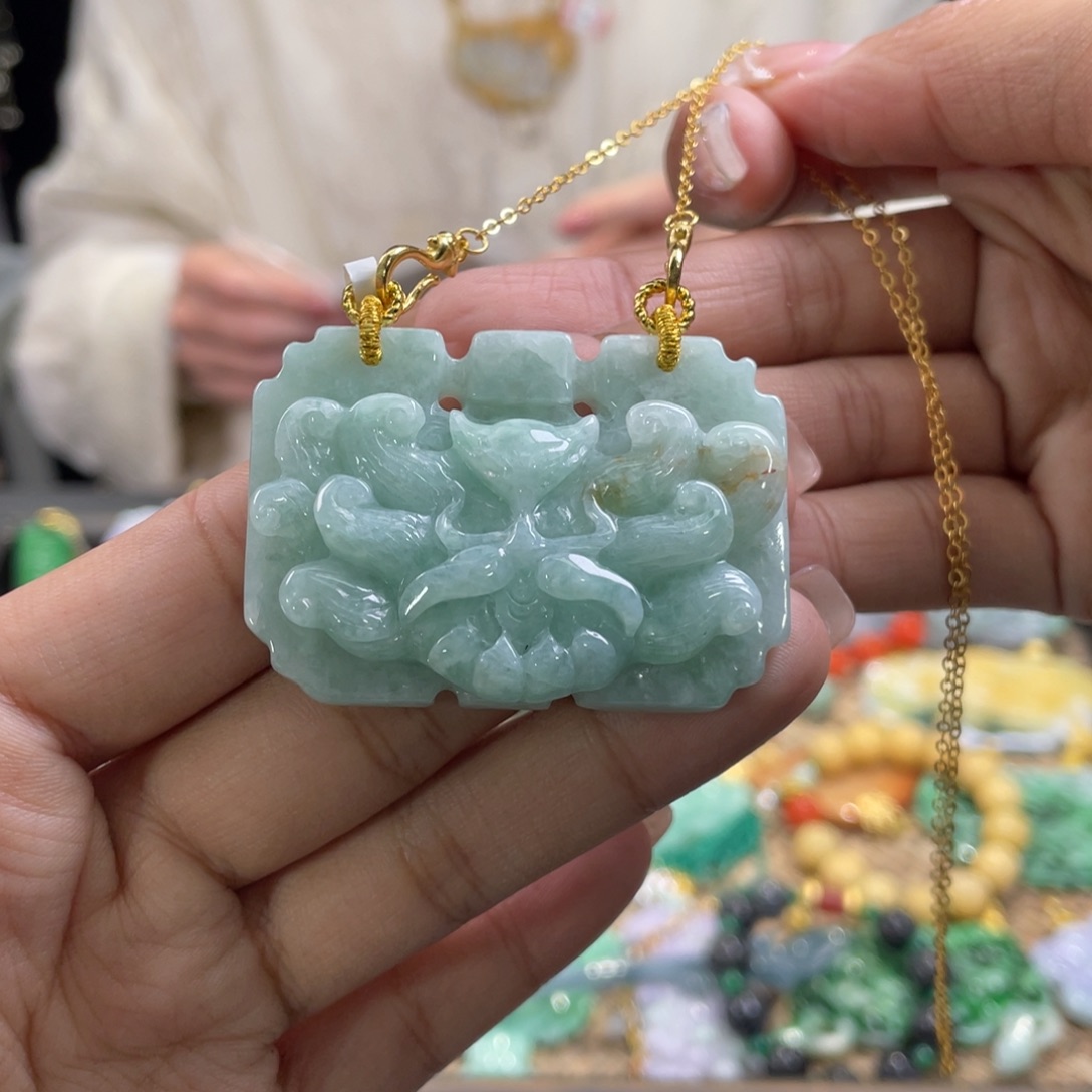 翡翠颈饰未镶嵌代编织