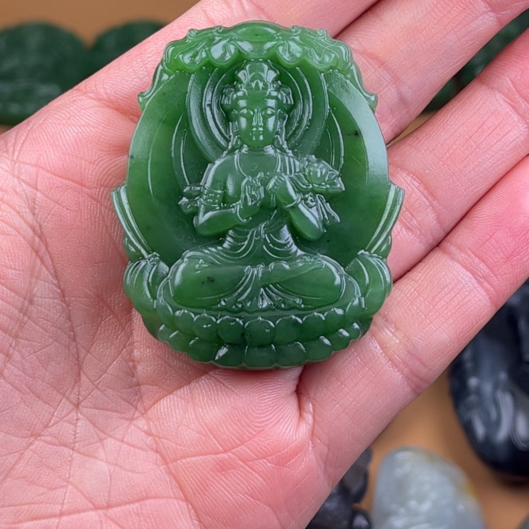 和田玉颈饰未镶嵌范*