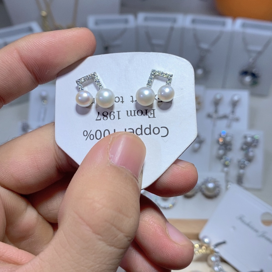 银S925镶嵌耳饰淡水珍珠