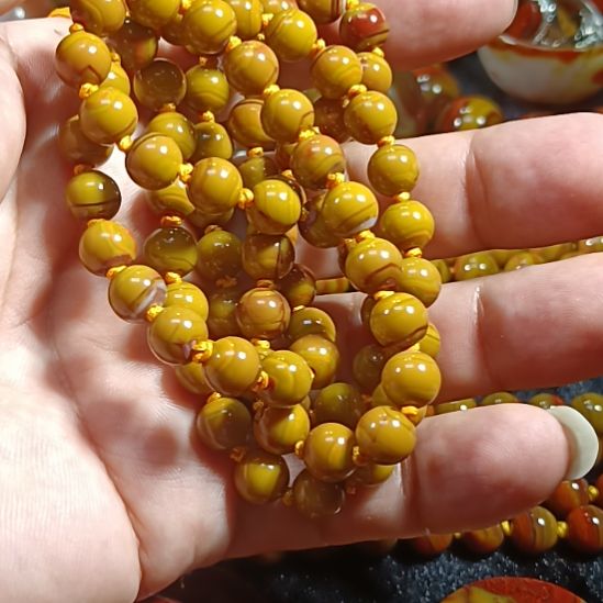 应***住玛瑙/玉髓未镶嵌颈饰