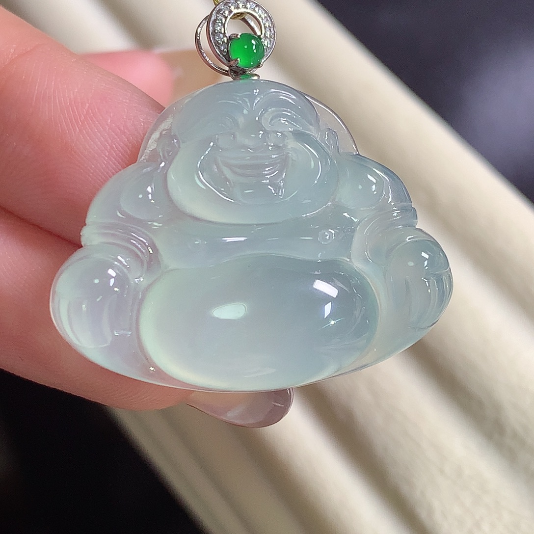 翡翠18K金镶嵌颈饰佛公