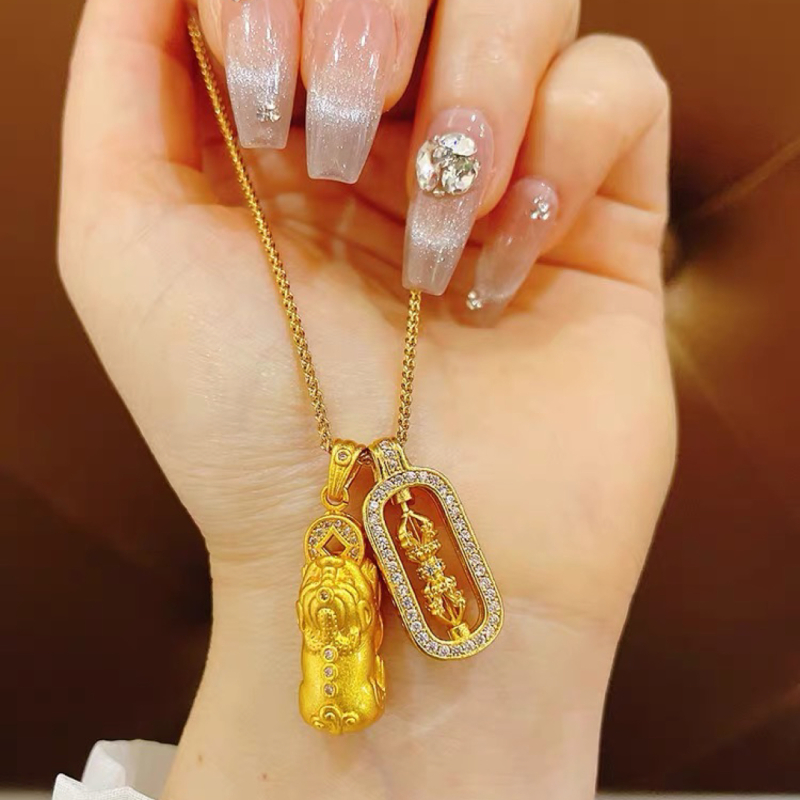 黄金色镶钻貔貅金刚杵吊坠仿金降魔肖邦韦雪项链转运招财