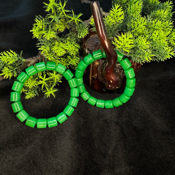 A010缅甸原创简约满色绿直切翡翠手串