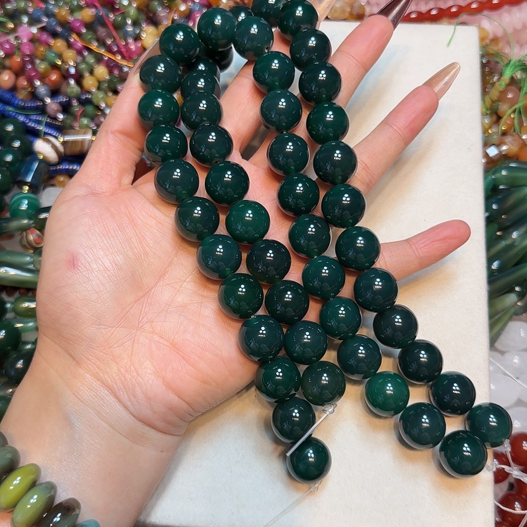 玛瑙/玉髓未镶嵌珠宝半成品16mm碧玉墨绿玛瑙一条