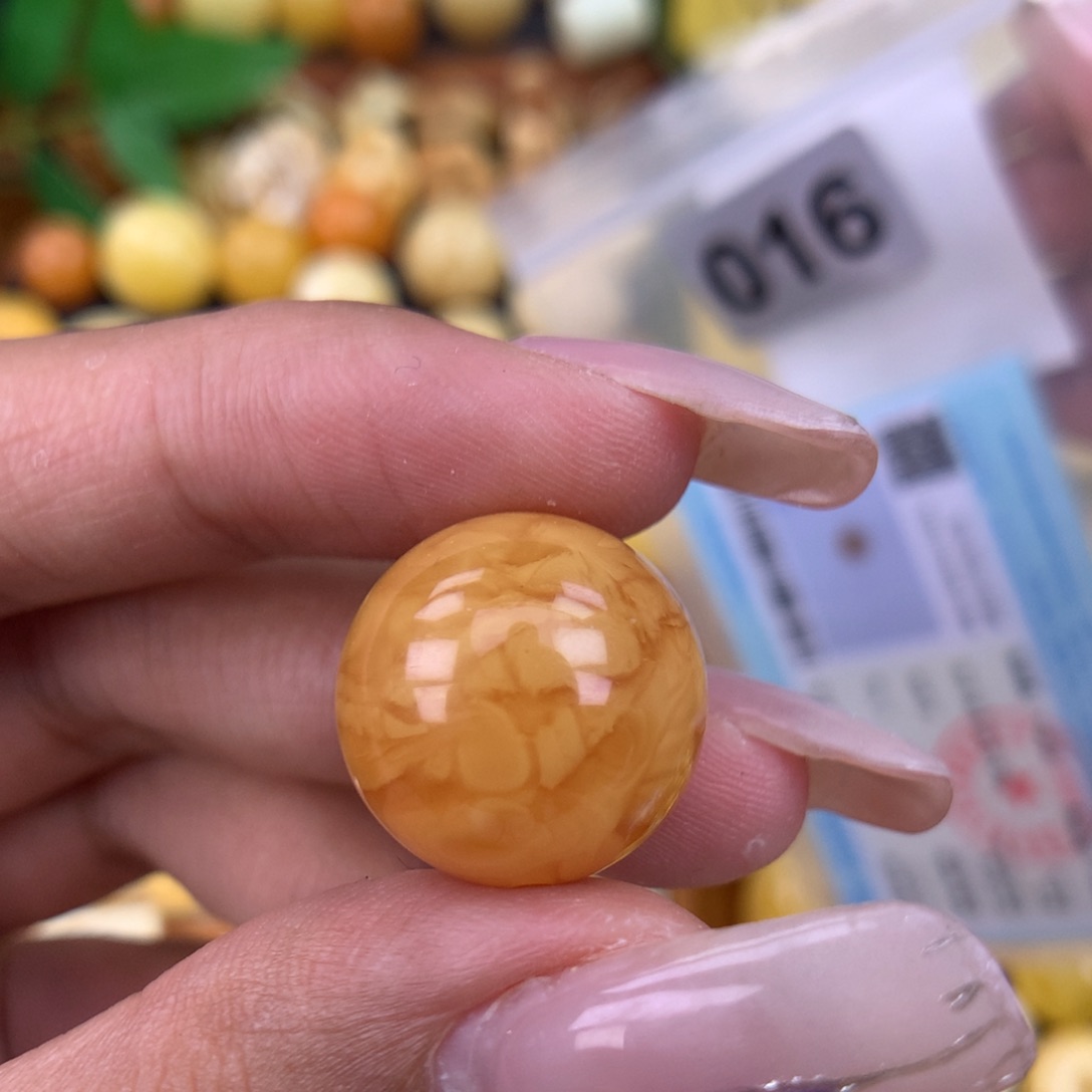 未镶嵌琥珀珠宝奇石17