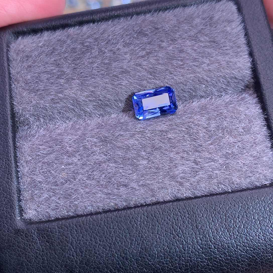 蓝宝石裸石未镶嵌1.58ct无烧