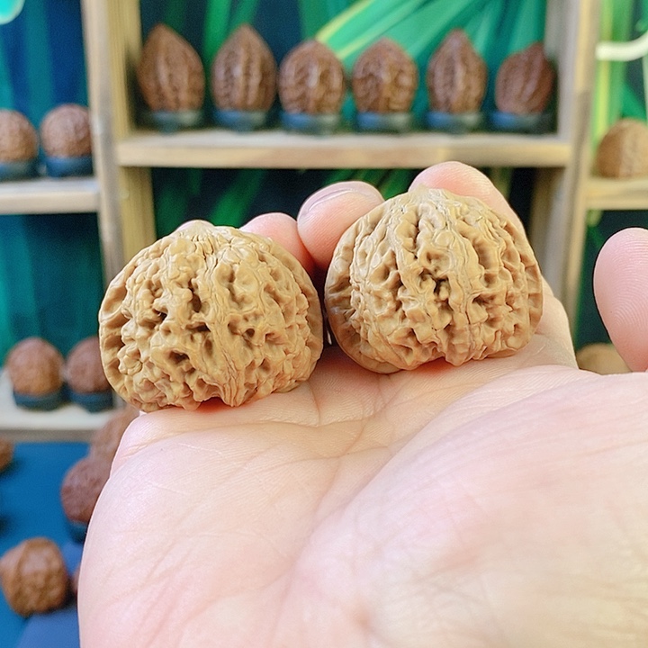 文玩核桃吊坠太行龙纹39尺