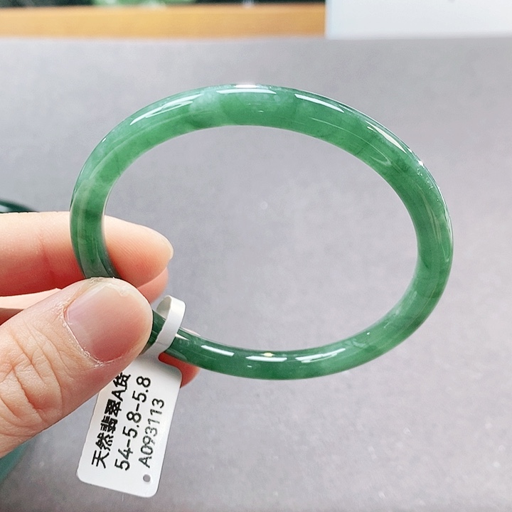 【闪购商品】翡翠手镯（圆镯）未镶嵌