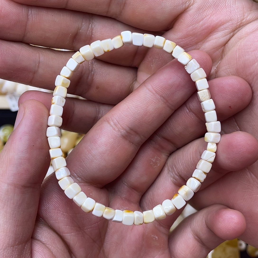 琥珀裸石未镶嵌特惠5MM漆瓷白小方糖