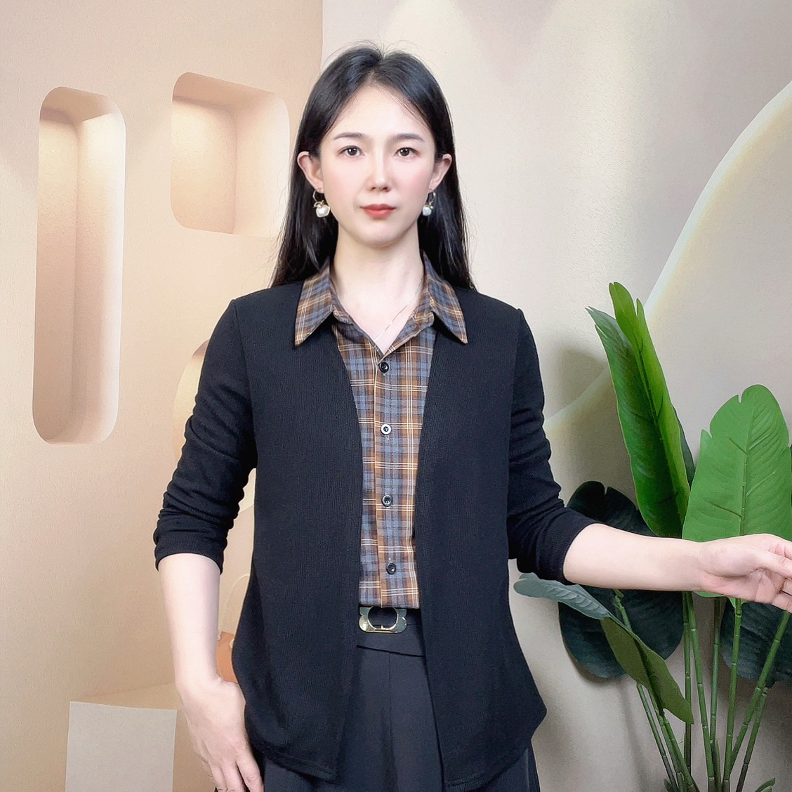 时尚显瘦假两件2025秋季新款衬衫女开衫减龄拼接女士长袖衬衣