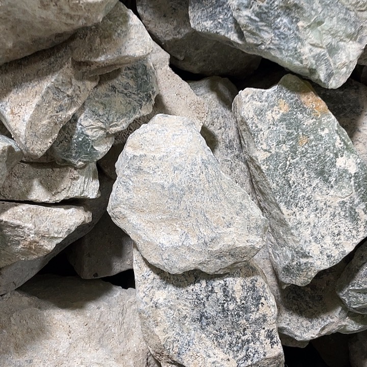 蛇纹石玉未镶嵌珠宝奇石