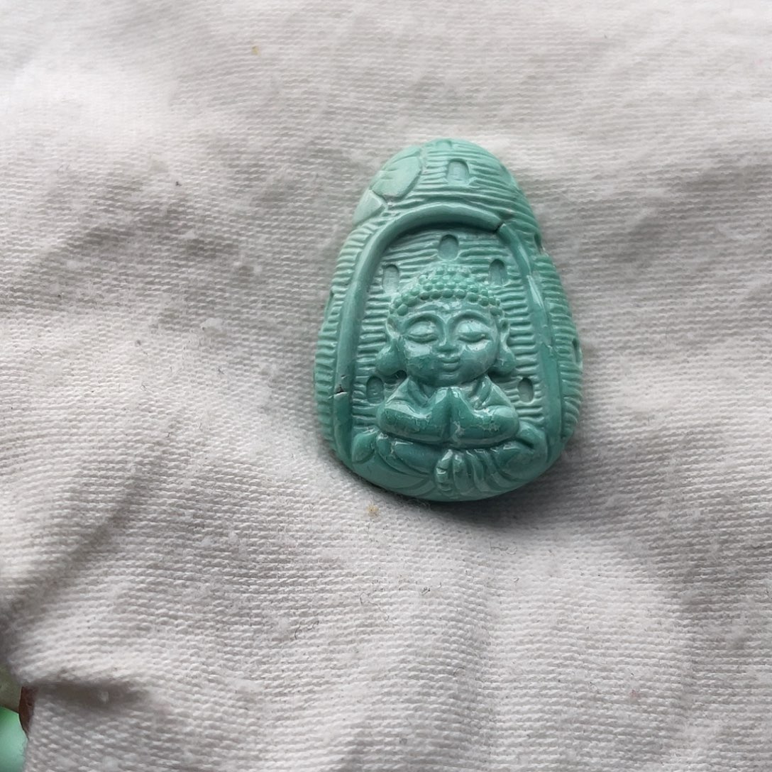 绿松石未镶嵌颈饰