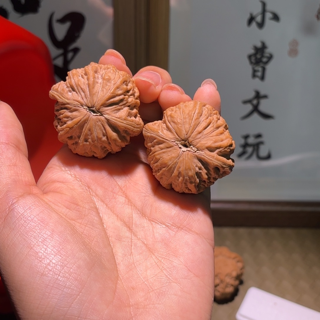 雪***饼吊坠文玩核桃41尺铁锤妹妹