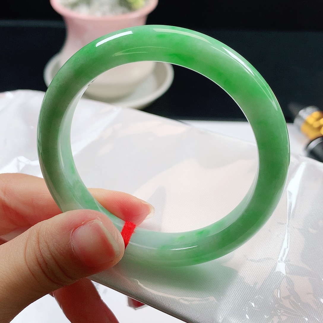 翡翠未镶嵌手镯1805