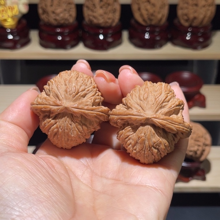 文玩核桃把件41球白