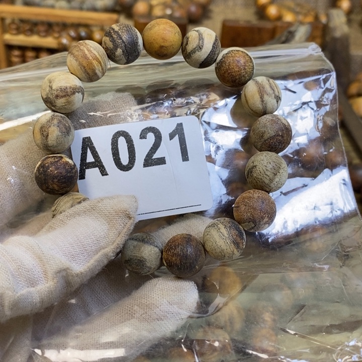 贡木手串/手链1.2花妖