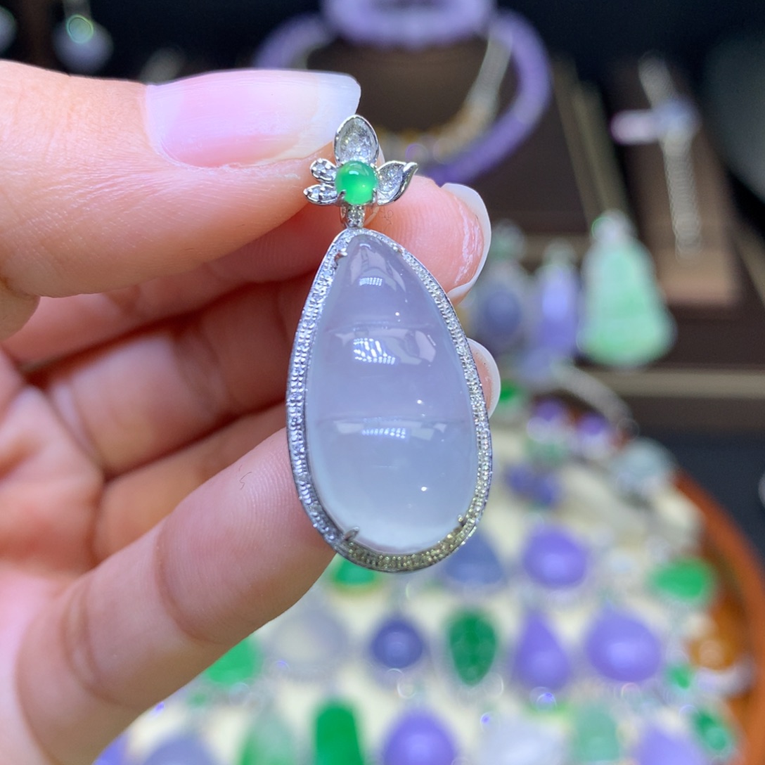 翡翠颈饰18K金镶嵌天然